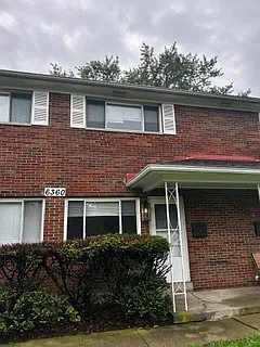 2 bed, 1.0 bath, 1050 sqft, $1,415 — Photo 1