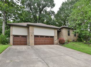3841 W Woodland St, Springfield, MO 65807
