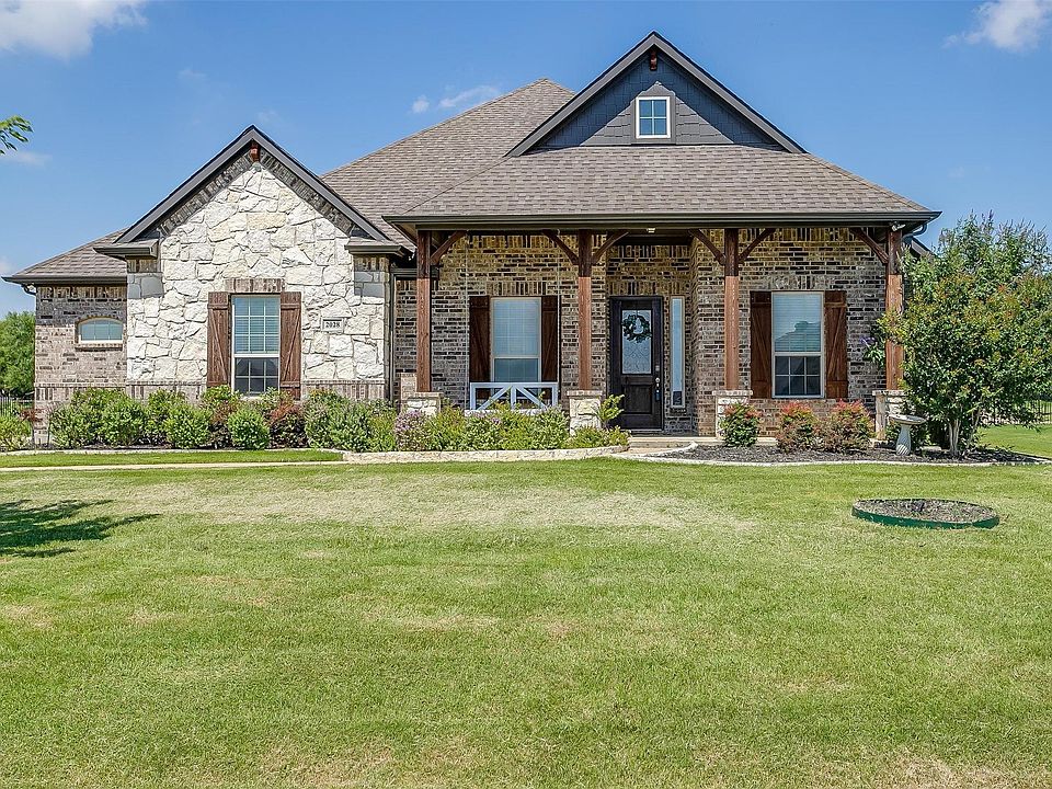 1st image of 2028 Glen Hollow Ct