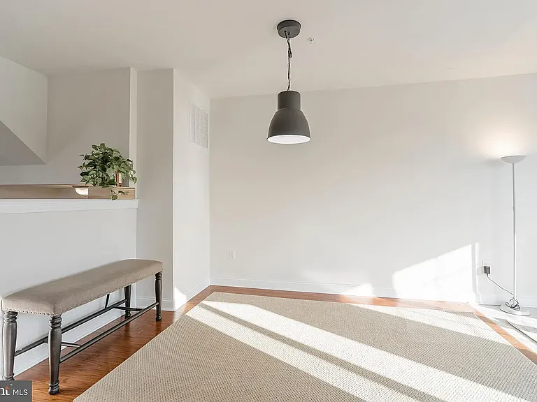 350 Flintrock Ct — Photo 15
