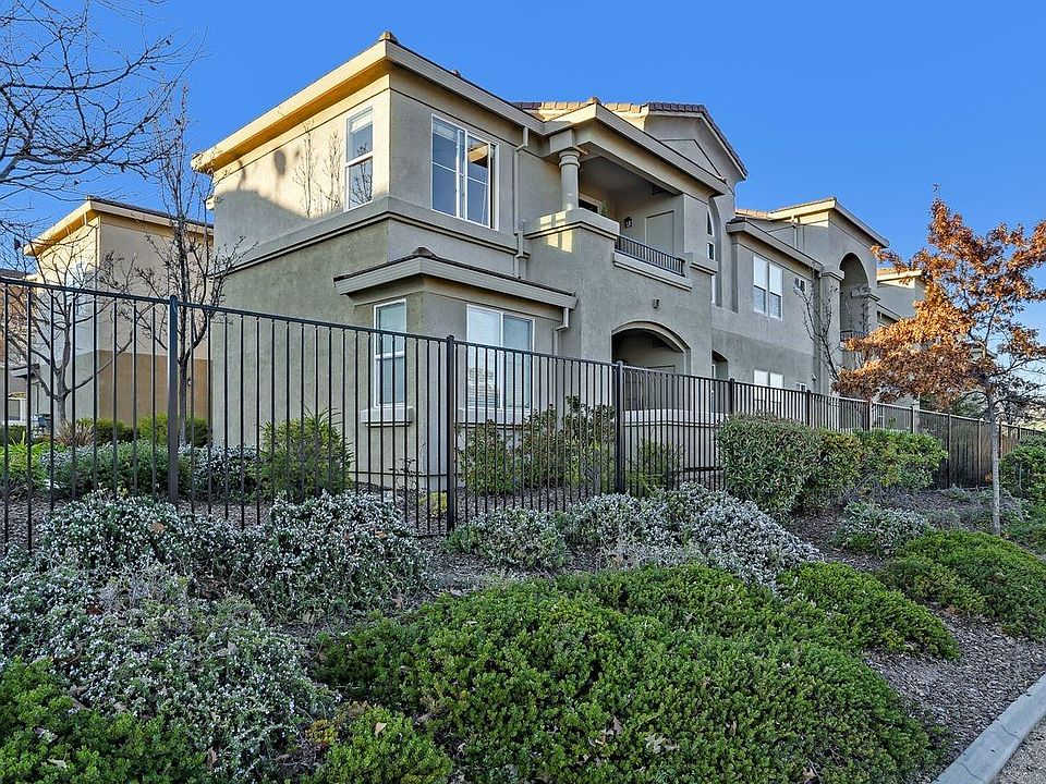 1st image of 1400 Moon Cir Unit 1416