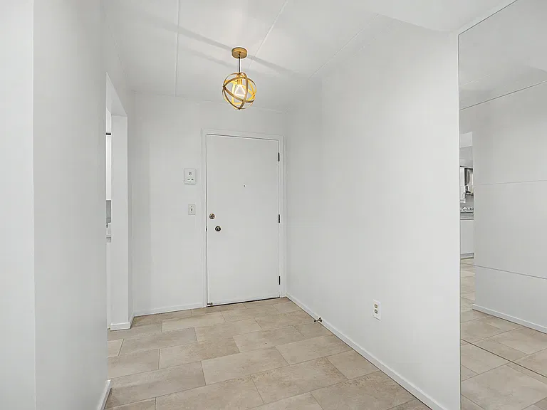 1610 Thunderbird Ln #63 — Photo 7