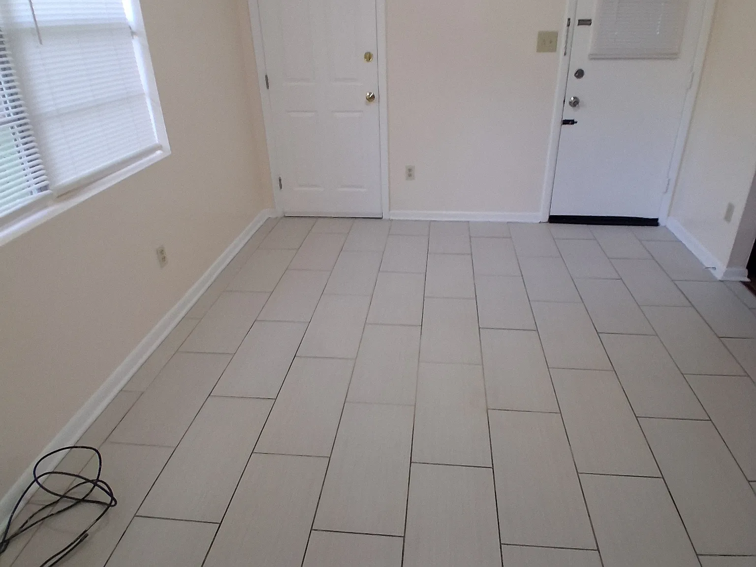 3 bed, 1000 sqft, $1,500 — Photo 3