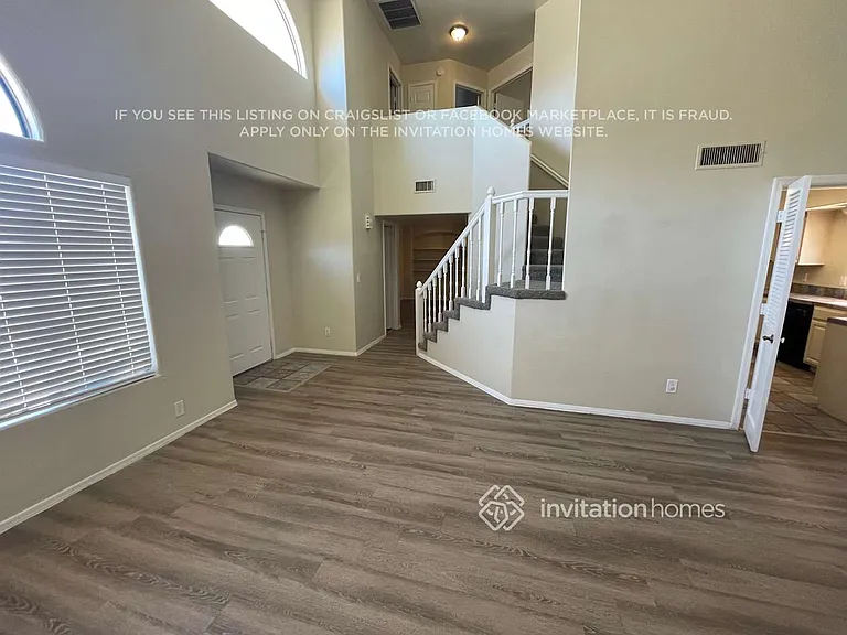 2017 E Marquette Dr — Photo 3