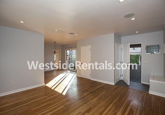 2nd image of 3609 Ellsworth St