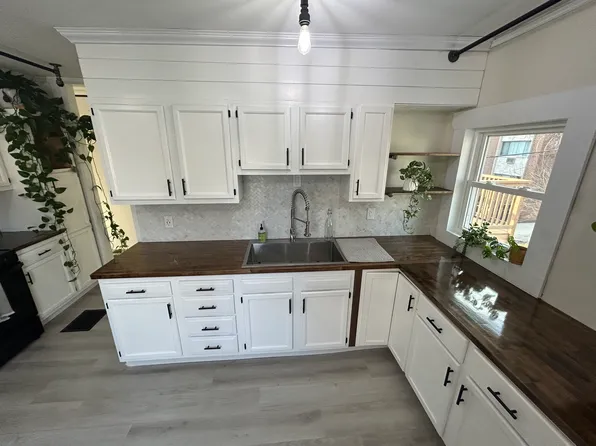 (undisclosed Address), Waukesha, WI 53186