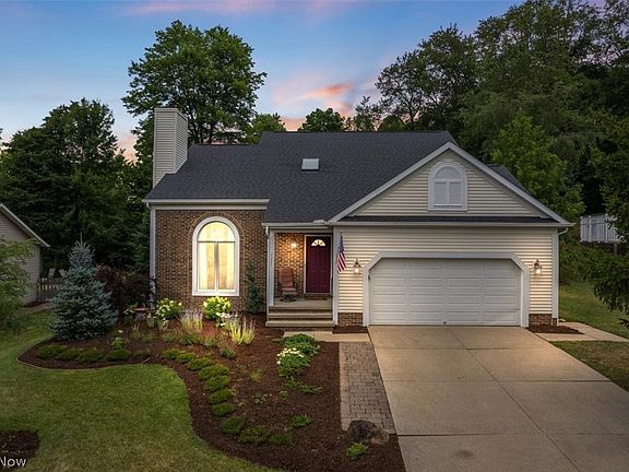 2nd image of 2267 Sandalwood Dr