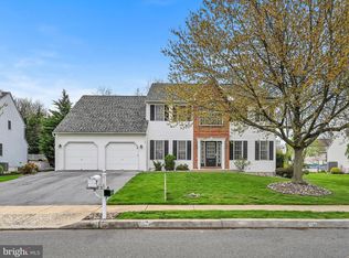 4187 Hill Terrace Dr, Sinking Spring, PA 19608