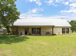 500 W Vaughn Rd, Cleburne, TX 76033