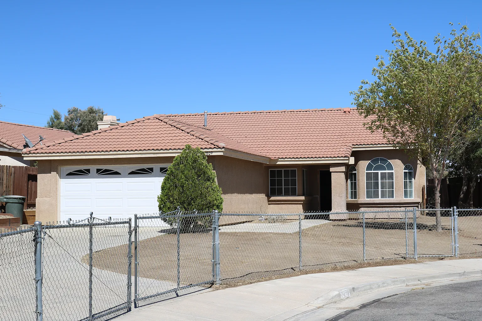 1809 Coleman Pl photo 1