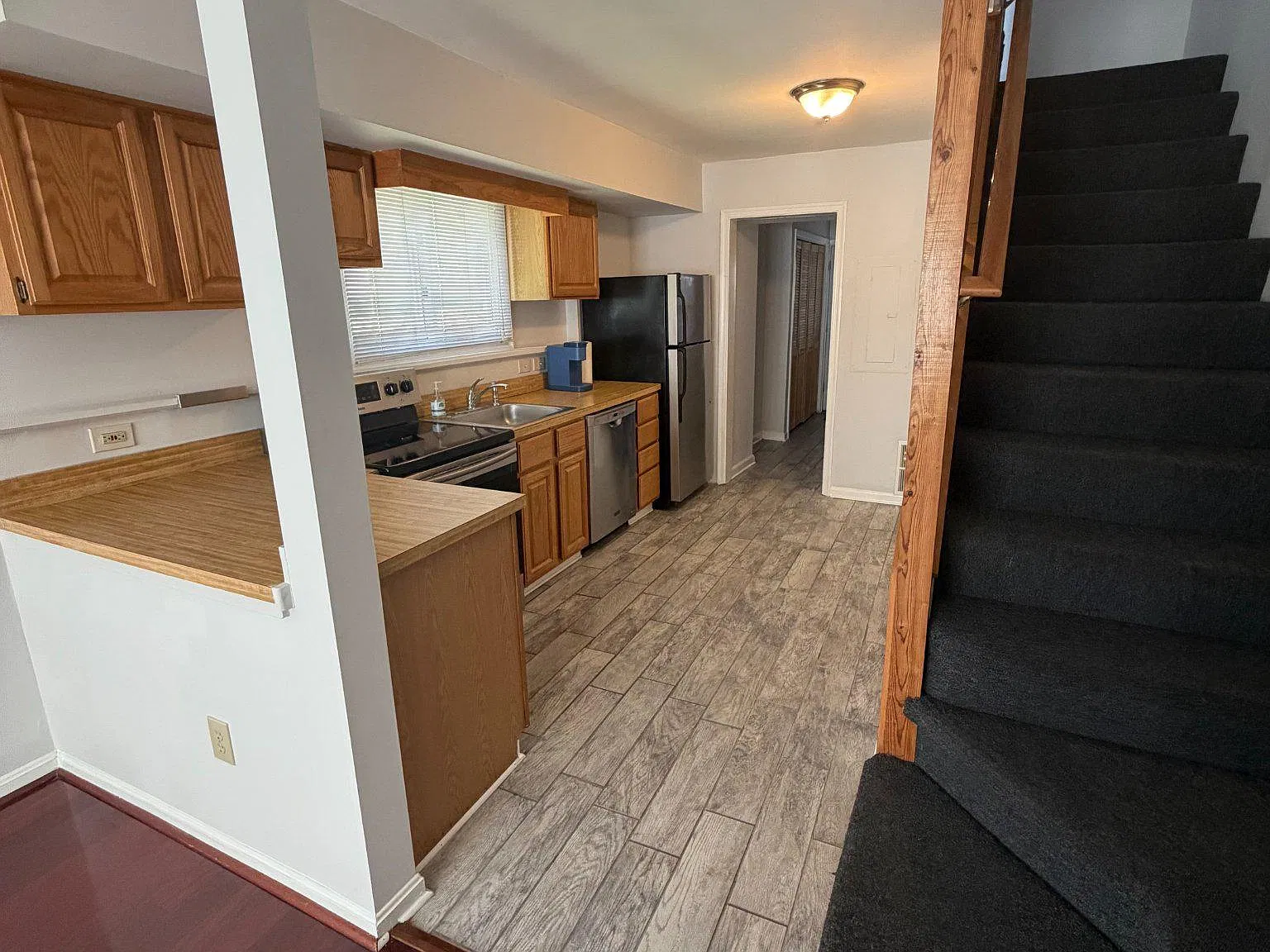 2 bed, 1.5 bath, 960 sqft, $1,975 — Photo 3