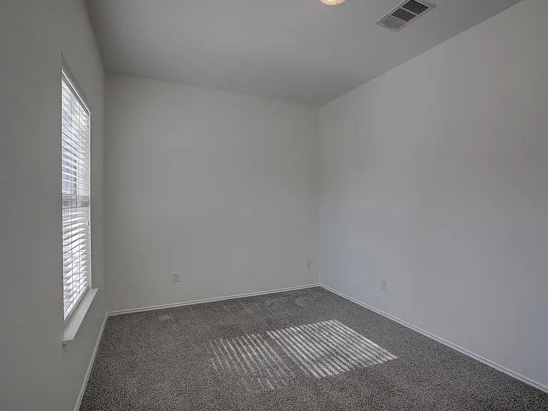 1102 E 3rd St — Photo 17