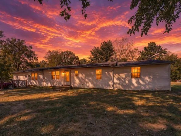 7777 Jayson Street, Birch Tree, MO 65438