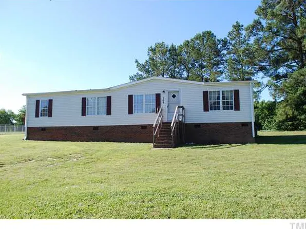 109 Loy Ct, Fuquay Varina, NC 27526