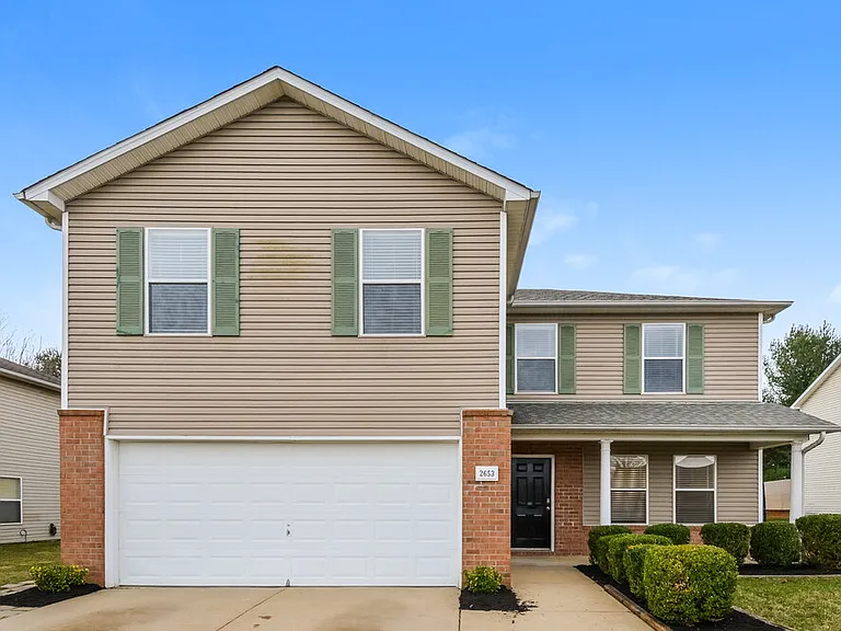 2653 Sutherland Dr — Photo 1
