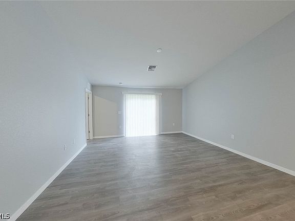 4th image of 9135 Aegean Cir