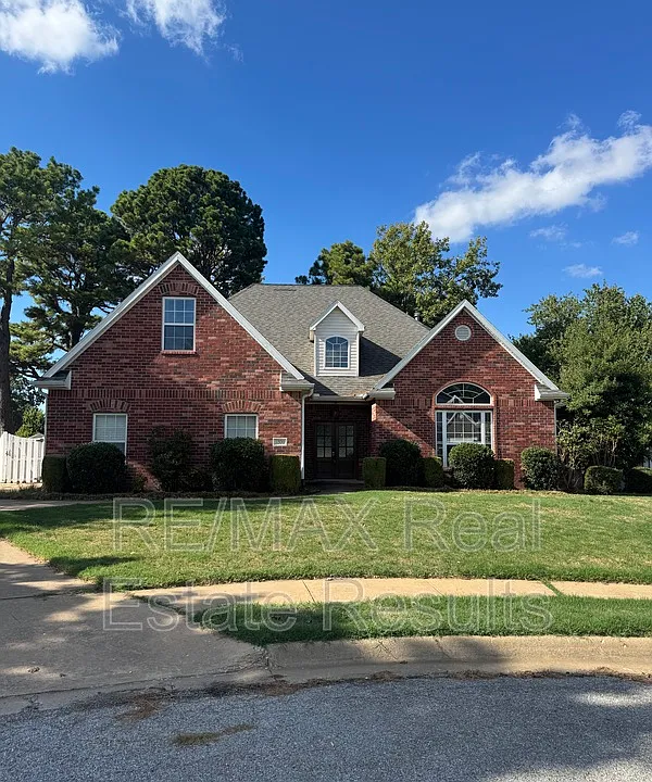 5300 S 44th Pl