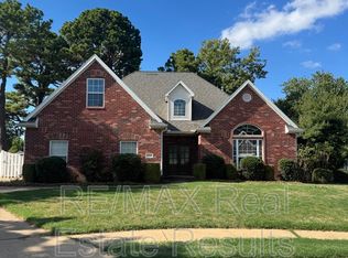 5300 S 44th Pl, Rogers, AR 72758