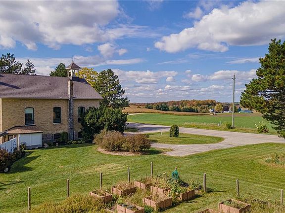 2nd image of 2653 Huron Rd