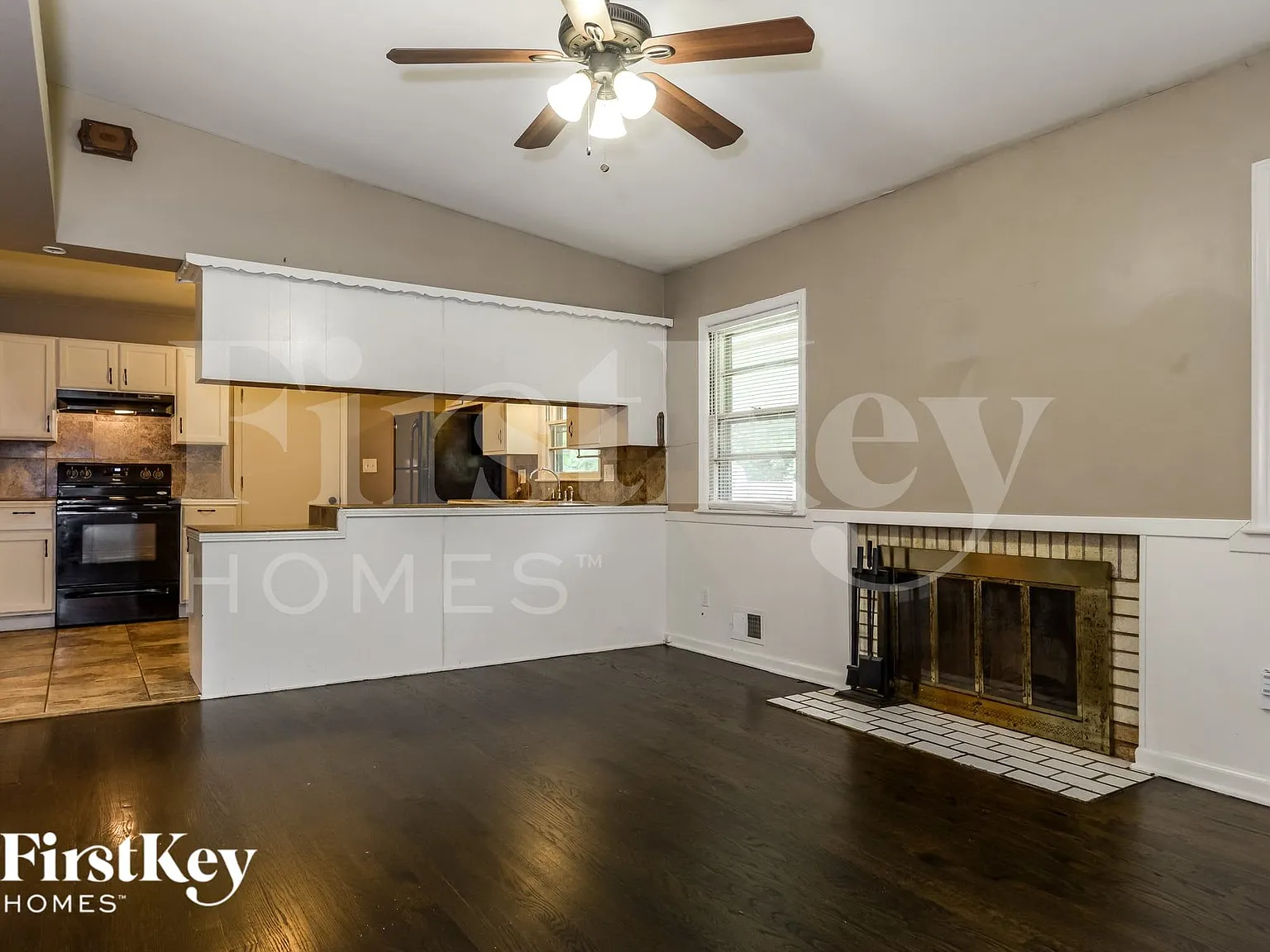 3 bed, 2.0 bath, 1288 sqft, $1,785 — Photo 3