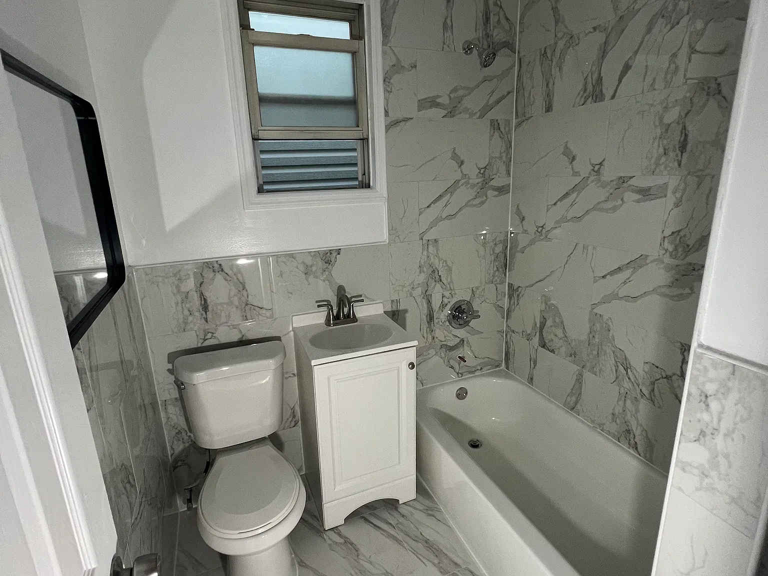 3 bed, $2,400 — Photo 4