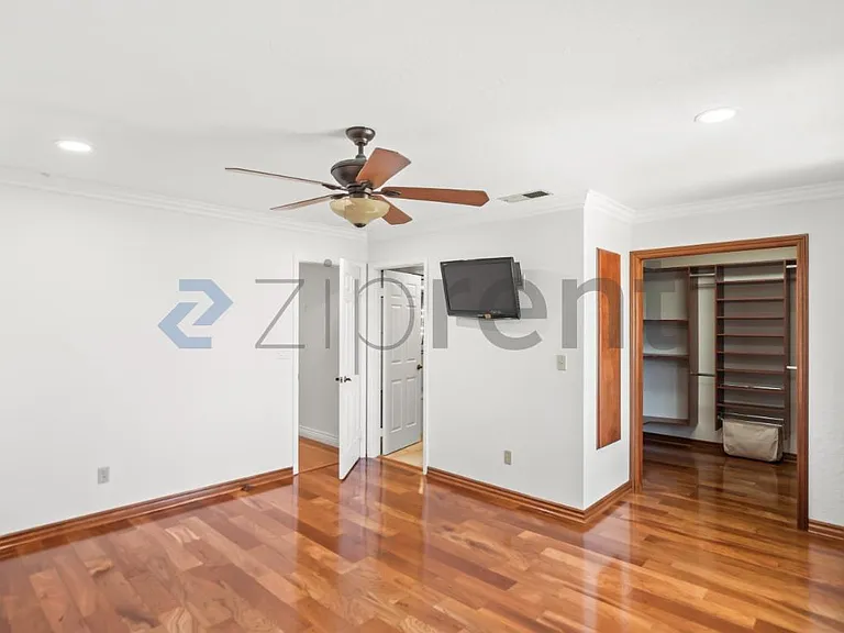 44 Bridlepath Ct — Photo 22