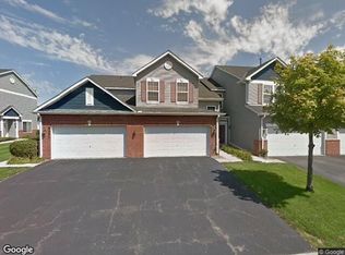 8535 Grove Cir, Shakopee, MN 55379