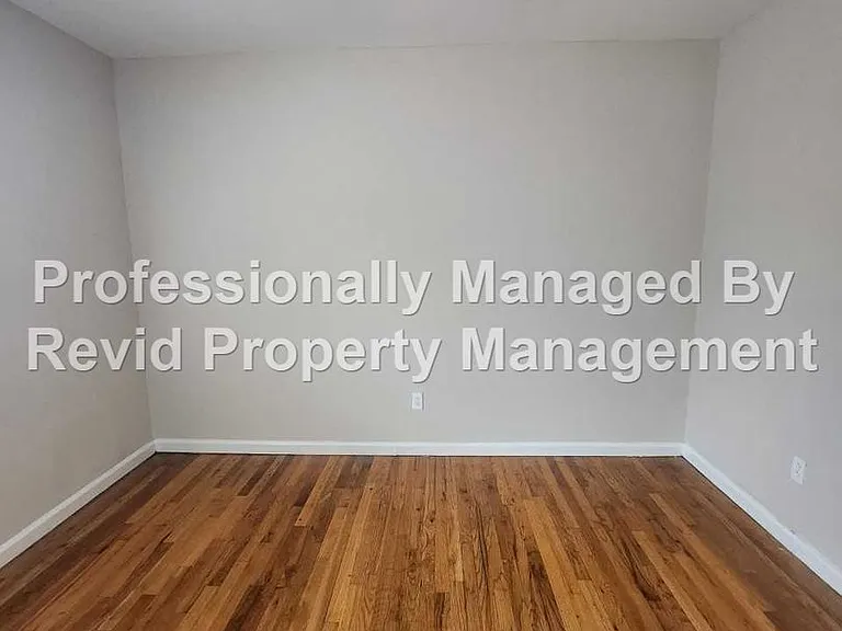 1280 Harbert Ave. — Photo 18