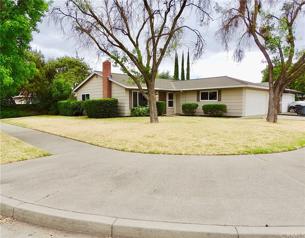 1862 Shadowbrook Dr photo 1