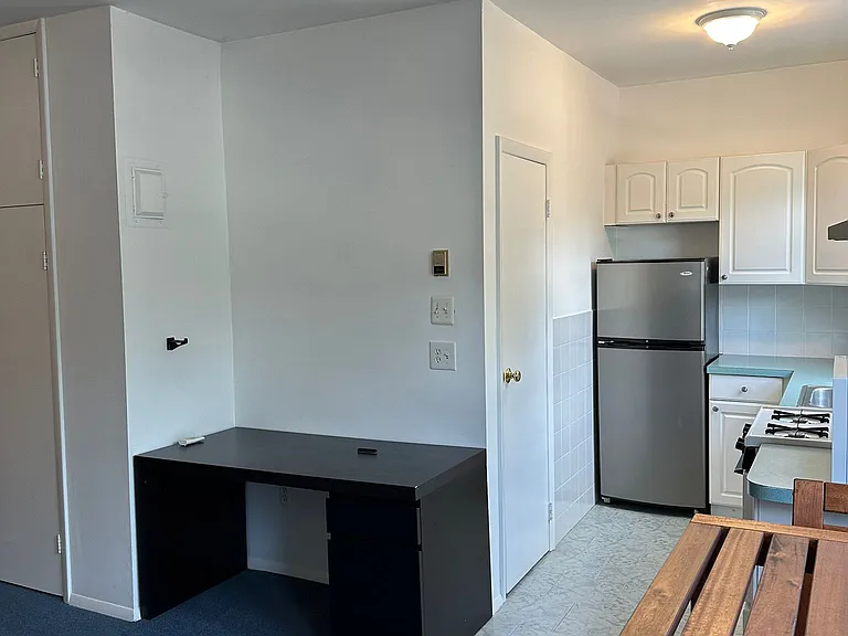 100 Main St #2A — Photo 6