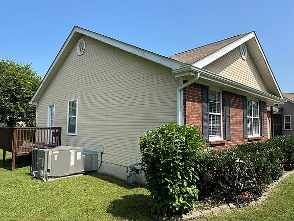 4th image of 86 Lodgestone Dr