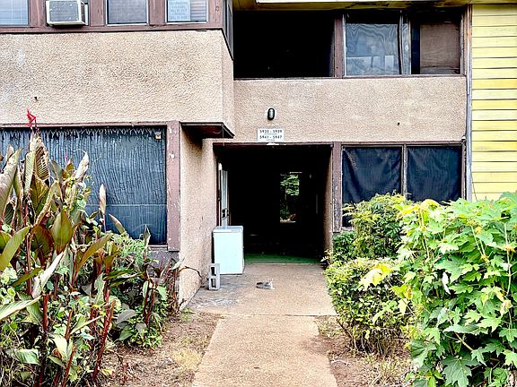 2nd image of 5945 Sutcliff Sq