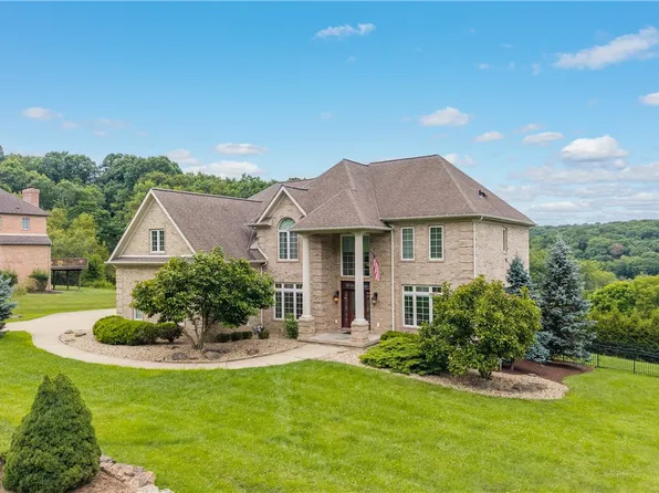 2183 Grandeur Dr, Gibsonia, PA 15044