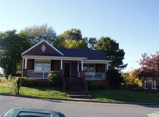 108 S 1st Ave, Mayodan, NC 27027