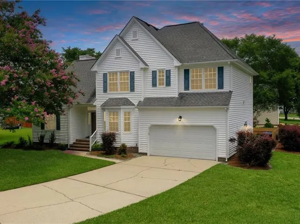 1301 Silverthorne Ct, Chesapeake, VA 23321