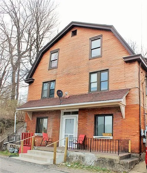2510 School St photo 1