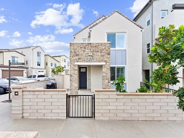 511 Sparrowhawk Way, Ladera Ranch, CA 92694