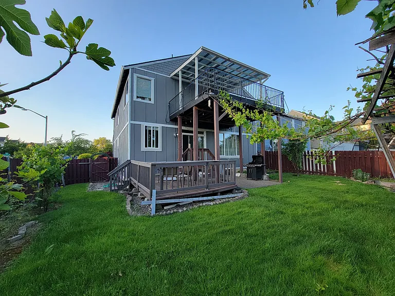 2894 SE Hale Way — Photo 3