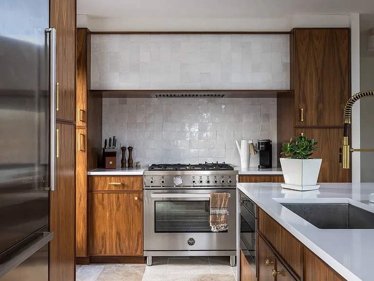 8 Rehan Ave — Photo 10