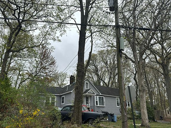 3rd image of 18 Baldwin Rd