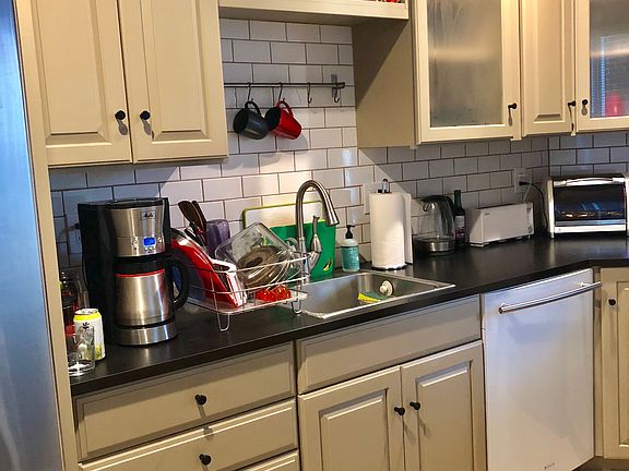 Modern Kitchen Cabinets 