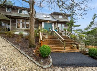 32 S Beach Rd, Southampton, NY 11968