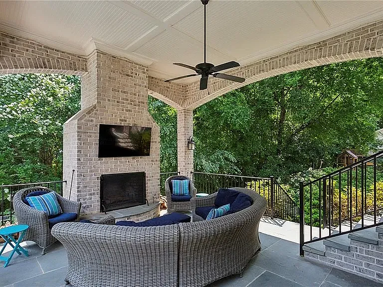 2115 Howell Mill Rd NW — Photo 23