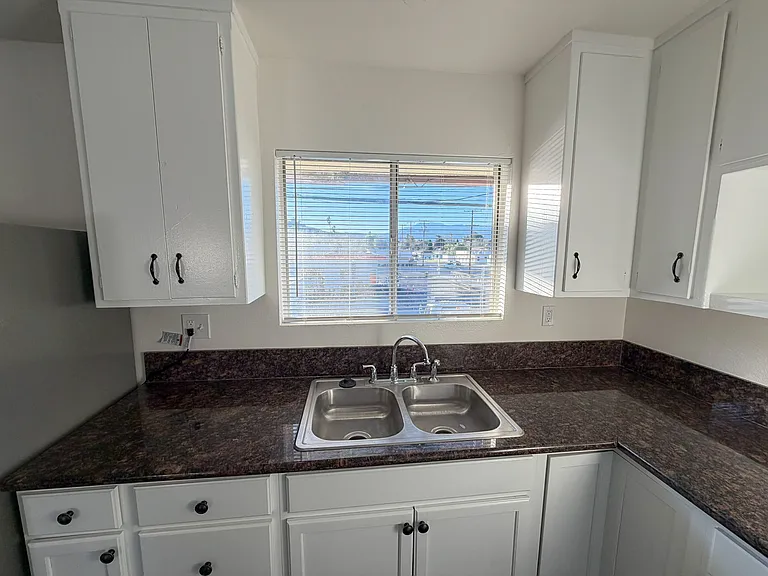 3934 Lugo — Photo 11