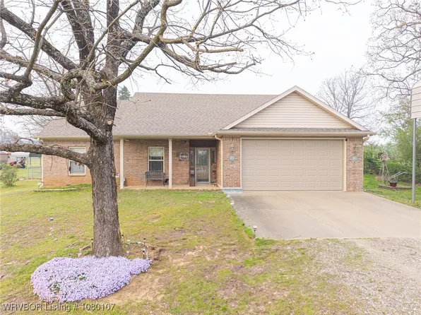 422 Hidden Oaks Rd, Alma, AR 72921