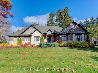 52 Edgehill Dr, Kitchener, ON N2P 2C6