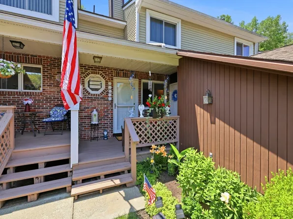 204 Brookfield Ln #204, Agawam, MA 01001