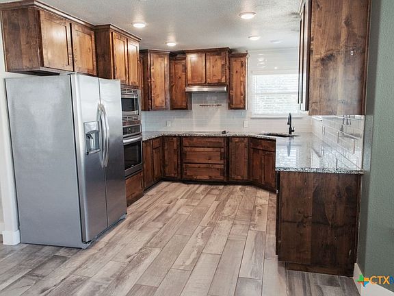 5th image of 2503 Emerald Dove Dr