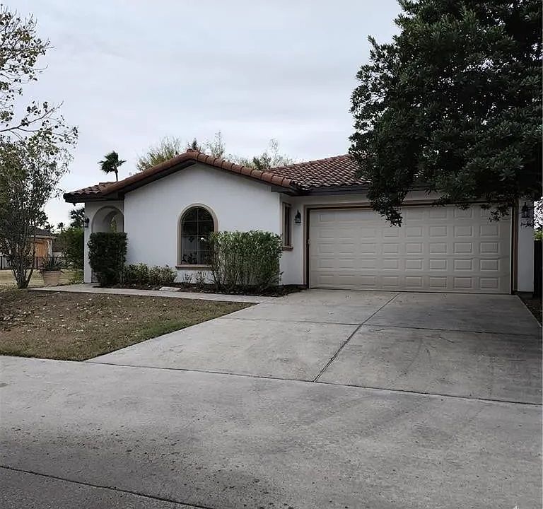 1st image of 2904 Capri Ct