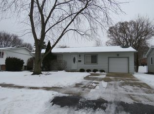 1020 S 10th Ave, St Charles, IL